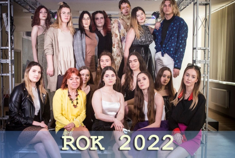 Street Fashion - tradycyjny pokaz klasy czwartej odzieżowej